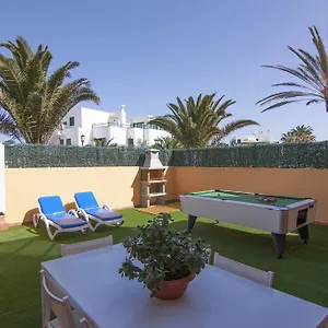 Anju Delfines Bravo's Corralejo